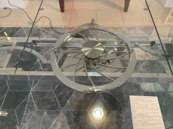 Naos Tavolo Quasar di : scopri il prezzo riservato- Tavoli