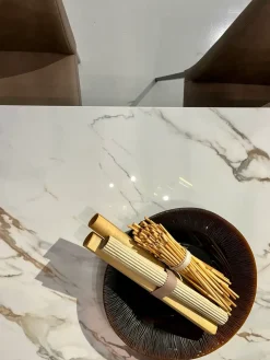 Tavolo rettangolare Delta di a prezzo riservato^Calligaris Hot