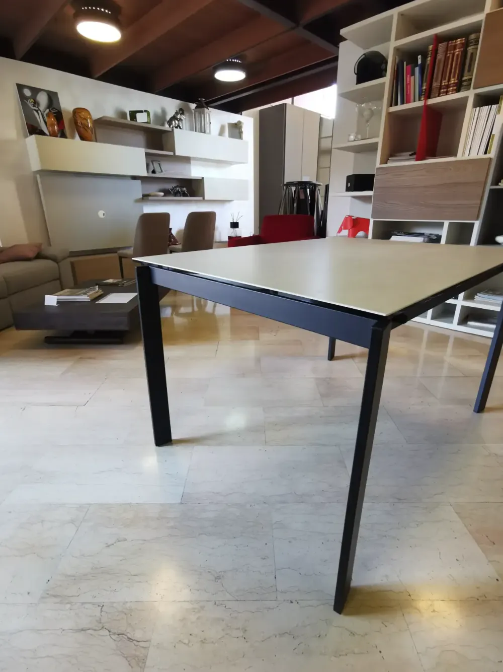 New Tavolo rettangolare Eminence fast di a prezzo riservato Tavoli