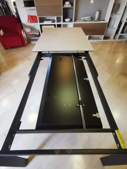 New Tavolo rettangolare Eminence fast di a prezzo riservato Tavoli