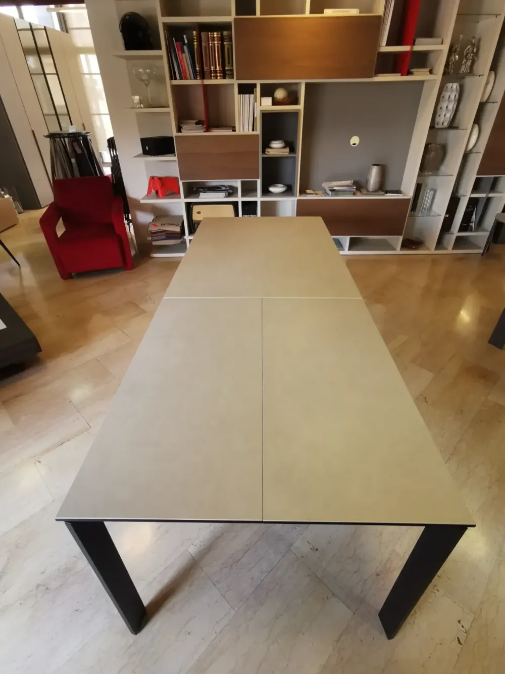 New Tavolo rettangolare Eminence fast di a prezzo riservato Tavoli