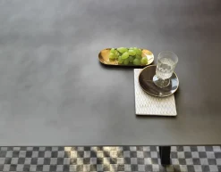 Tavolo rettangolare Hype tavolo allungabile di a prezzo riservato^Fiam Hot