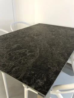 MIDJ Tavolo rettangolare in ceramica Badù/nadir di in Offerta Outlet- Tavoli