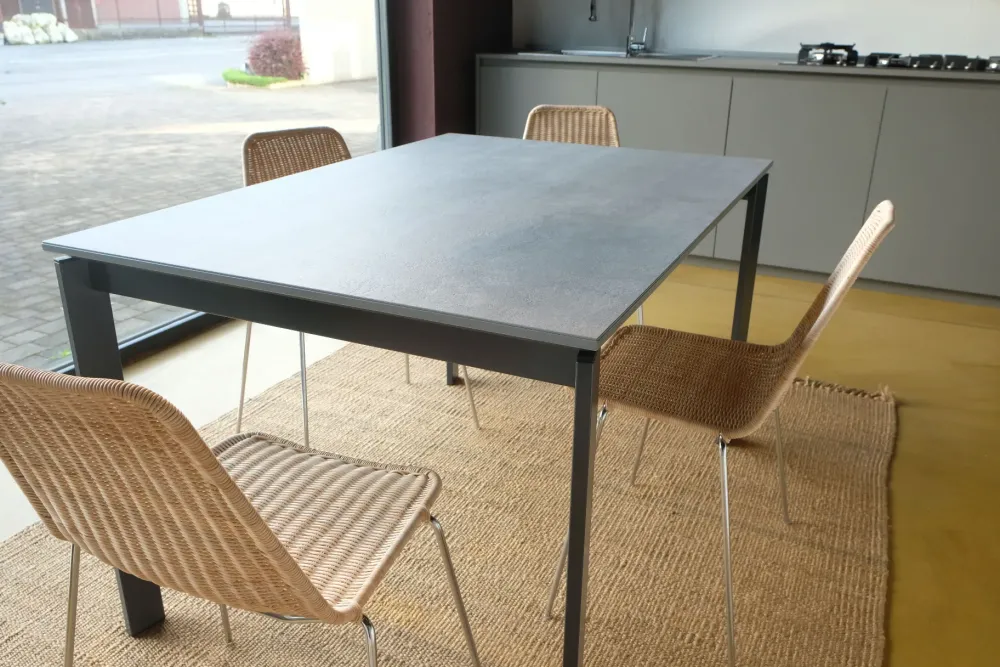 Tavolo rettangolare in ceramica Connubia in Offerta Outlet^Artigianale Best