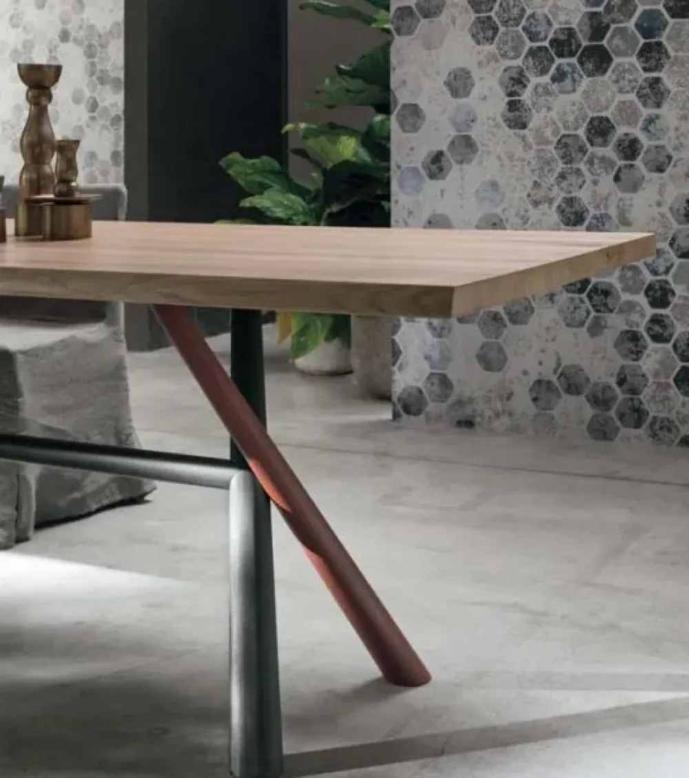 Tomasella Tavolo rettangolare in legno Tudor di in Offerta Outlet- Tavoli