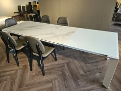 Ozzio Tavolo rettangolare in vetro Metro'  di in Offerta Outlet- Tavoli