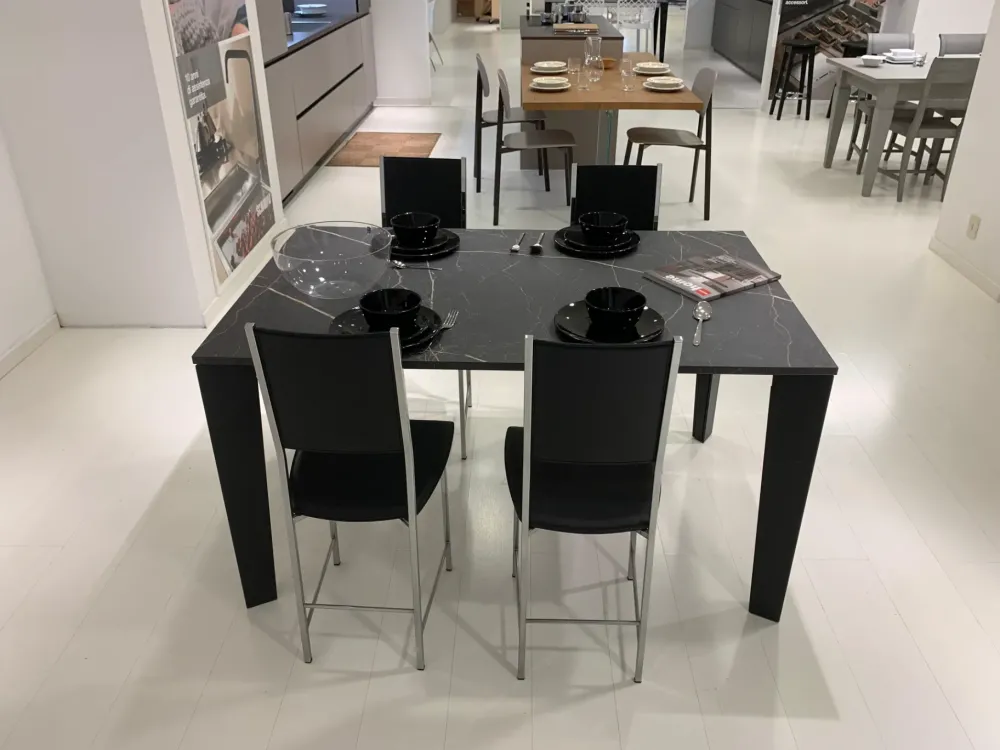 Tavolo rettangolare Infinity scontato del 30%^Scavolini Outlet