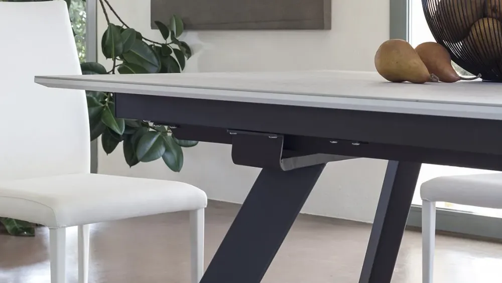 Sale Tavolo rettangolare Trinity scontato del 29% Tavoli