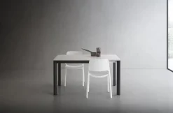 Tavolo Ricky super quadrato a prezzo ribassato^La Primavera Hot