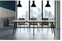 Tavolo riunione in legno Rhea con 6 sedie a prezzi convenienti^Flycom Online