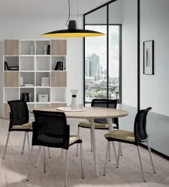 Tavolo riunione Rhea tondo con 4 sedie in legno in Offerta Outlet^Flycom Hot