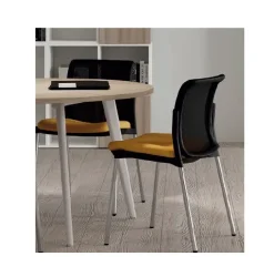 Tavolo riunione Rhea tondo con 4 sedie in legno in Offerta Outlet^Flycom Hot