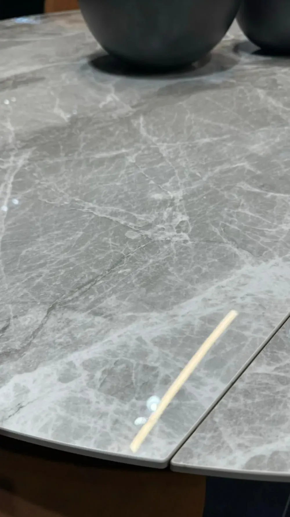 Tavolo rotondo in ceramica Tay di in Offerta Outlet^Target Point New