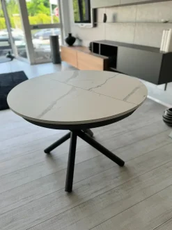 Altacom Tavolo rotondo in ceramica Celsius di in Offerta Outlet- Tavoli