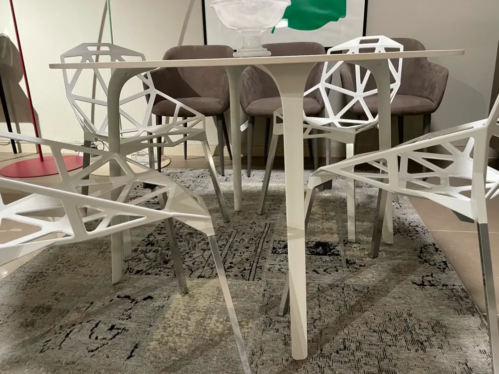 Clearance Tavolo rotondo in laccato First di in Offerta Outlet Tavoli