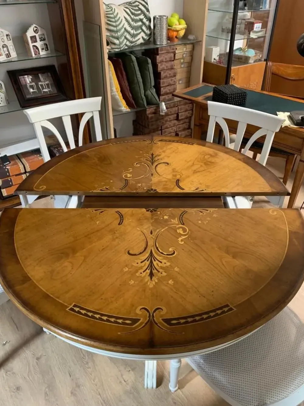 Artigianale Tavolo rotondo in legno Giglio, prezzo scontato.- Tavoli