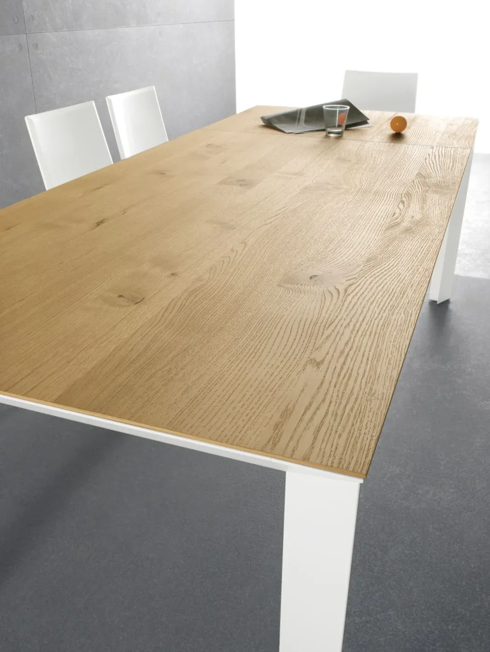 Tavolo Rovere e bianco a prezzo ribassato^Artigianale