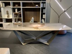 Cattelan Italia Tavolo sagomato in ceramica Skorpio di in Offerta Outlet- Tavoli