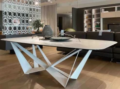 Sale Tavolo sagomato Skorpio scontato del 20% Tavoli