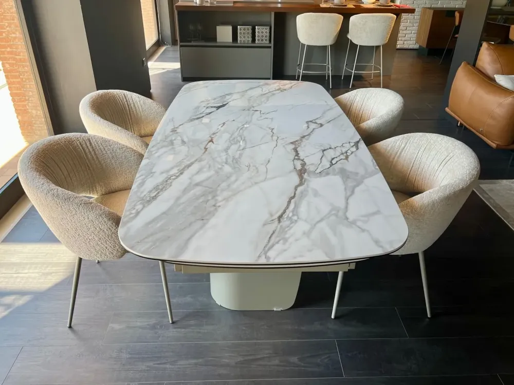 Discount Tavolo sagomato Twins di a prezzo riservato Tavoli