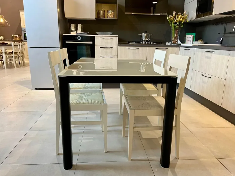 Scavolini Tavolo Scarabeo in OFFERTA OUTLET -50%- Tavoli