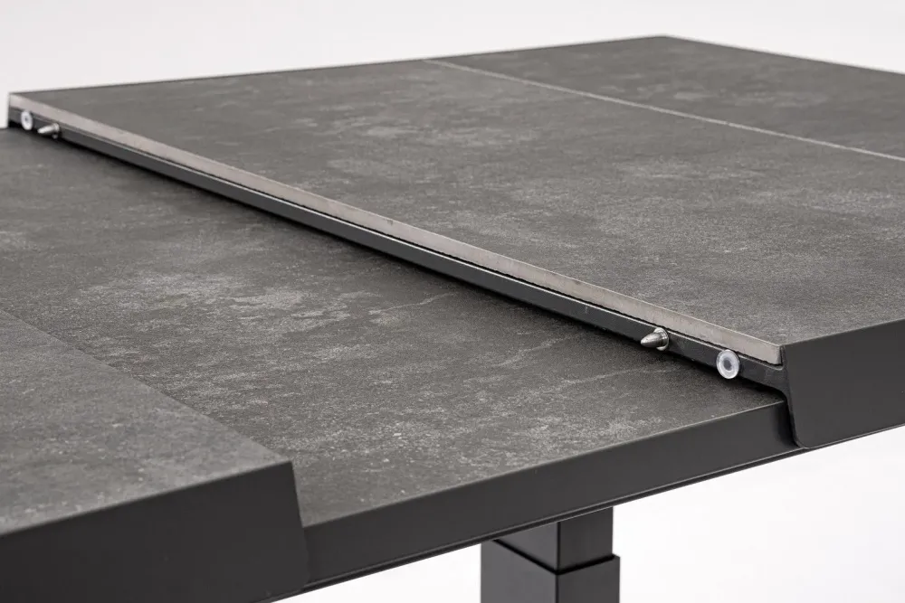 New Tavolo scontato per l'esterno Robert Tavoli Da Giardino