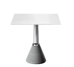 Magis Tavolo Table one bistro h 72 79x79 in laminato Fisso scontato 58%- Tavoli