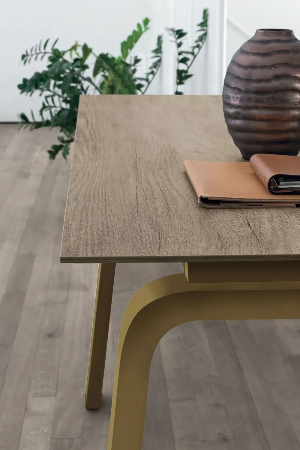 New Tavolo - deimos di : richiedi il prezzo Tavoli