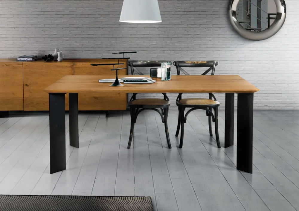 Discount Tavolo Tavolo legno di scontato del 40% Tavoli