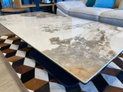 Vendi la nuova macchina D9011r di a prezzo scontato!^Collezione esclusiva Online