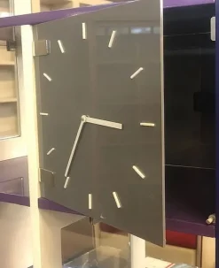 Vendita di arredi di grandi marchi in stile design a prezzi vantaggiosi.^Distribuzione Grandi Marchi New