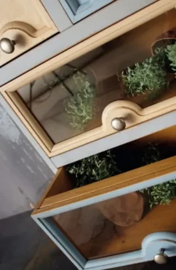 Vetrinetta Dispensa in stile classico a prezzi convenienti^Fratelli Mirandola Sale