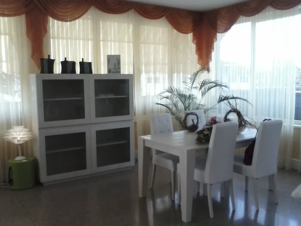 Vetrinetta Sidney in legno a prezzo Outlet^Fratelli Mirandola Discount